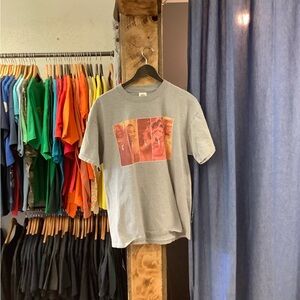 Vintage Celia graphic Grey t-shirt